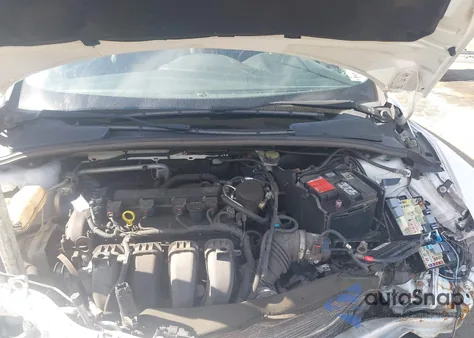 2014 Ford Focus Se z USA, uszkodzony, nr VIN 1FADP3K2XEL337798